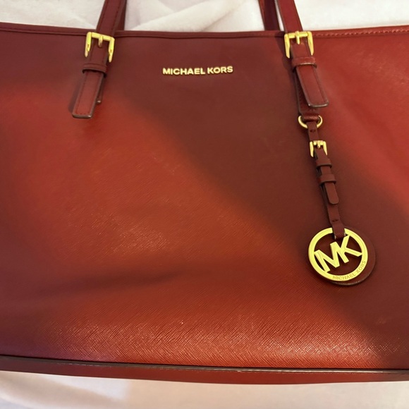 Michael Kors Red Burgandy Tote - Picture 5 of 9